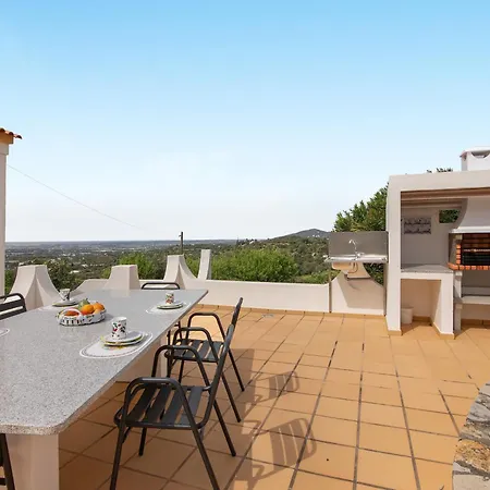 Holiday home Casa Do Leo